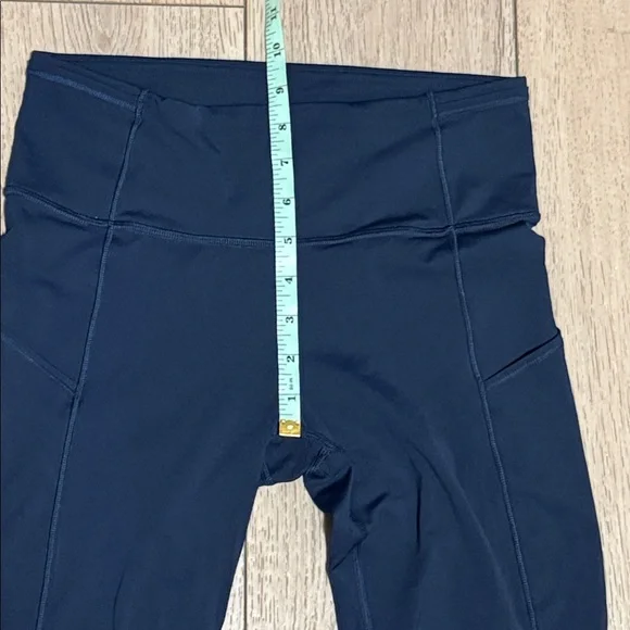 Lululemon fast and free non-reflective short - Picture 3 of 8